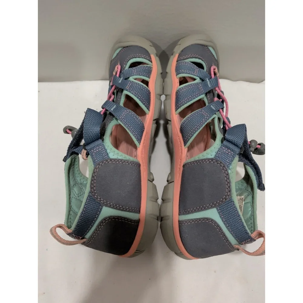 KEEN Seacamp II CNX Outdoors Waterproof Sandals Girls US 5 Rubber Sole
